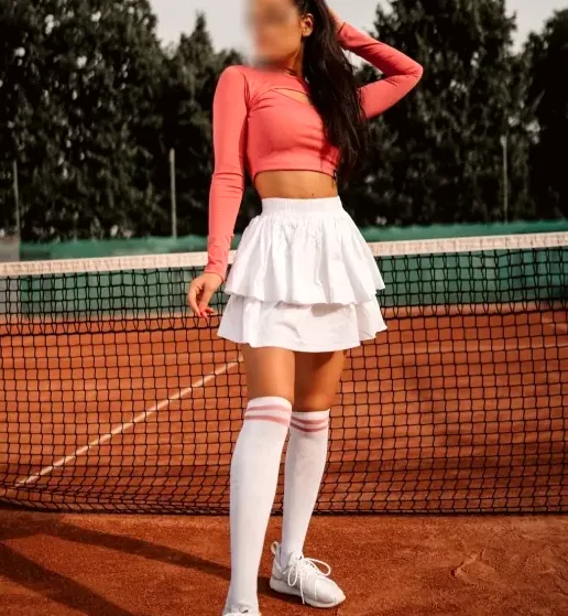 Ellen, 35
