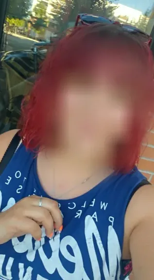 Laura, 28