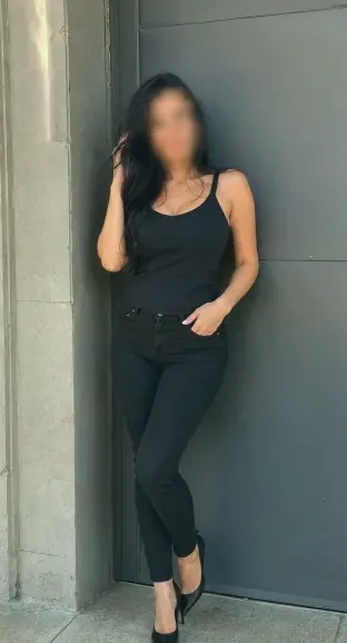Louise, 33