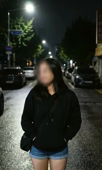 Olivia, 27
