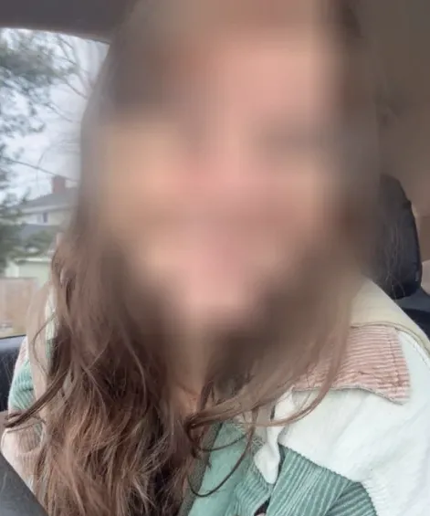 Winnie, 40